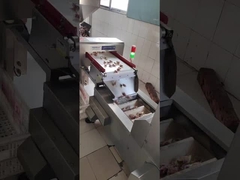 고기용 식품 가공 기계에 사용되는 금속 검출 시스템